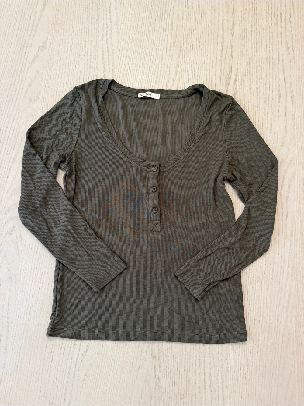 Marine Layer Olive Scoop Neck Henley 3/4 Sleeve